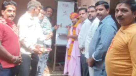 बड़ी सादड़ी: बड़ी सादड़ी में नोहरे में वाटर कूलर स्थापना कार्यक्रम आयोजित, संत सहित पूर्व नगर पालिका अध्यक्ष रहे मौजूद