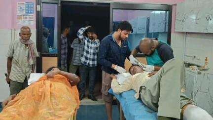 भंडरा: भंडरा-लोहरदगा मार्ग पर मसमानो मोड़ के पास सड़क हादसा, पति-पत्नी घायल, रिम्स रेफर