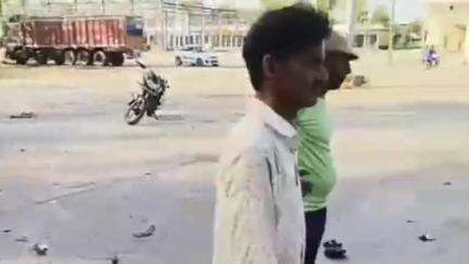थानेसर: लाडवा सब्जी मंडी में दो पक्षों के बीच पंचायत के दौरान झगड़ा हुआ, कई बाइकें तोड़ी गईं, पुलिस मौके पर पहुंची