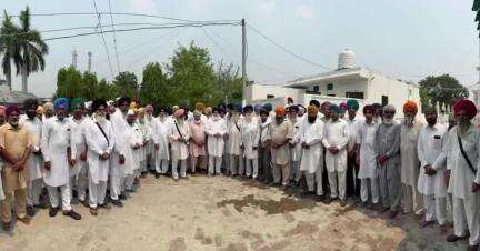 ਨਿਹਾਲ ਸਿੰਘਵਾਲਾ: ਨਿਹਾਲ ਸਿੰਘ ਵਾਲਾ ਦੇ ਪਿੰਡ ਲੋਪੋ ਵਿੱਚ ਬਰਜਿੰਦਰ ਸਿੰਘ ਮੱਖਣ ਬਰਾੜ ਨੇ ਅਕਾਲੀ ਦਲ ਦੇ ਵਰਕਰਾਂ ਨਾਲ ਕੀਤੀ ਅਹਿਮ ਮੀਟਿੰਗ