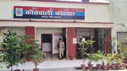 कोटद्वार: कोटद्वार में चैक बाउंस से संबंधित मामले में फरार 2 वारंटियों को पुलिस ने किया गिरफ्तार