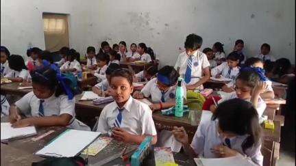 জলপাইগুড়ি: যুদ্ধ আবহে জলপাইগুড়ি সরকারি বিদ্যালয়ে মাতৃ দিবস পালন ক্ষুদে দের