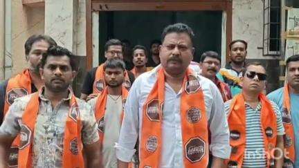 ठाणे: माझीवाडा येथे मच्छी मार्केटचे उद्घाटन झाले नसल्यामुळे मनसेचे आंदोलन
