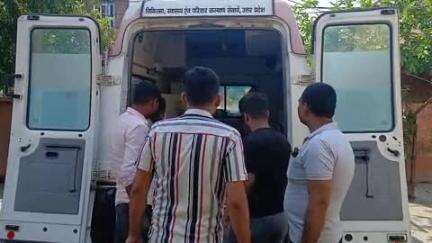 आंवला: आंवला-बदायूं मार्ग पर बाइक दुर्घटना में शादी समारोह जा रहे दो लोग घायल, सीएचसी में भर्ती