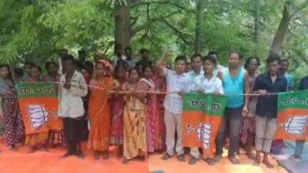 খোয়াই: আজ আশারামবাড়ী মন্ডলের ২৫ নং বুথের ৫৪ পরিবারের ১৬৫ জন ভোটার বিজেপিতে যোগদান