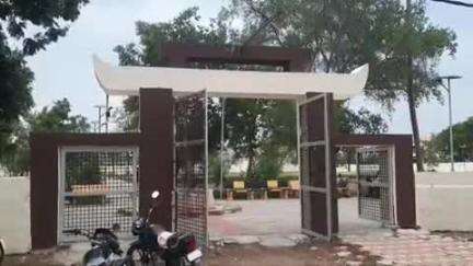 લીંબડી: લીંબડી શહેર નો એકમાત્ર દિગ્વિજય બાગમાં અપુરતી સુવિધા થી સીનિયર સિટીઝન તથા સહેલાણીઓ પરેશાન#Jansamasya