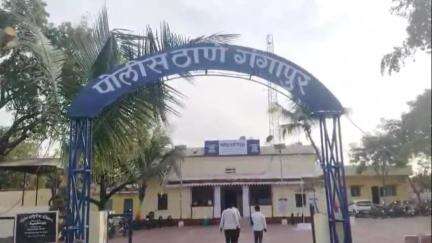 गंगापूर: सोलेगाव रोडवर अवैध वाळू वाहतूक करणाऱ्या वाहनावर कारवाई करताना सरकारी कामात अडथळा गंगापूर पोलिसांत गुन्हा दाखल