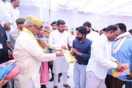 सांगानेर: शिक्षा मंत्री मदन दिलावर ने अपने जन्मदिन पर सिविल लाइंस स्थित आवास पर किया यज्ञ