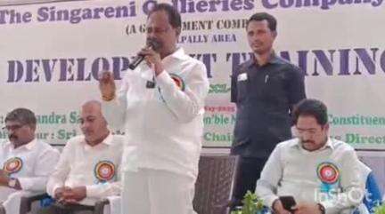 భూపాలపల్లి: స్కిల్ డెవలప్మెంట్ సెంటర్‌ను నిరుద్యోగ యువతీ, యువకులు వినియోగించుకోవాలి: ఎమ్మెల్యే గండ్ర సత్యనారయణ రావు
