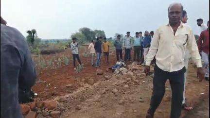 चांद: बादगांव-चंदनगांव के बीच तेज रफ्तार बस ने दो बाइक सवारों को टक्कर मारी, छिंदवाड़ा रेफर किया गया
