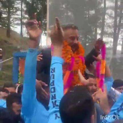 जुब्बल: शिक्षा मंत्री रोहित ठाकुर ने की मलोग में पंचायत स्तरीय वॉलीबॉल टूर्नामेंट के शुभारंभ समारोह की अध्यक्षता