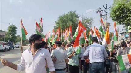 बस्सी: ग्राम पंचायत बोराज में ग्रामीणों ने सैनिकों के सम्मान में निकाली तिरंगा यात्रा, हिंदुस्तान जिंदाबाद के लगाए नारे