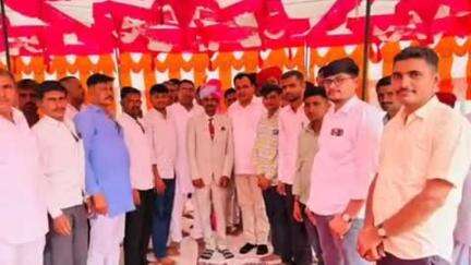 बायतु: सांसद उम्मेदाराम बेनीवाल ने भादासर क्षेत्र का किया दौरा, आमजन से हुए रूबरू