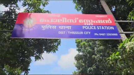 ചാവക്കാട്: എലവത്തൂർ പേനകത്ത് യുവാവിനെ ഹെൽമറ്റ് കൊണ്ട് തലക്കടിച്ചും ഇടിച്ചും കൊലപ്പെടുത്താൻ ശ്രമിച്ച കേസിൽ 5 പേർ അറസ്റ്റിൽ
