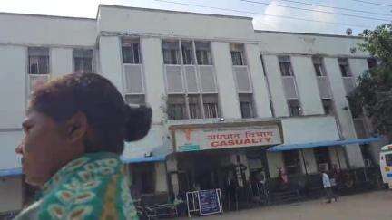 सुंदरवाडी परिसरात रेल्वेसमोर उडी घेत एकाची आत्महत्या