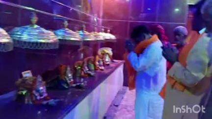 बिहटा: दोघरा स्थित देवी मंदिर में चल रहे देवी मां प्राण प्रतिष्ठा व यज्ञ कार्यक्रम में पूर्व केंद्रीय मंत्री शामिल हुए