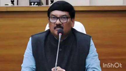 పొన్నూరు: గుంటూరు నగరపాలక సంస్థలో డయల్ యువర్ కమిషనర్ కార్యక్రమం నిర్వహిస్తున్నాం: గుంటూరు నగరి కమిషనర్ శ్రీనివాసులు