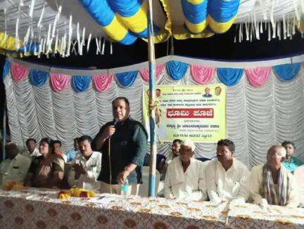 ಶಿಗ್ಗಾಂವ: ಹಳೇಬಂಕಾಪುರ್ ಗ್ರಾಮದಲ್ಲಿ ವಿವಿಧ ಅಭಿವೃದ್ಧಿ ಕಾಮಗಾರಿಗೆ ಶಾಸಕ ಪಠಾಣ್ ಚಾಲನೆ