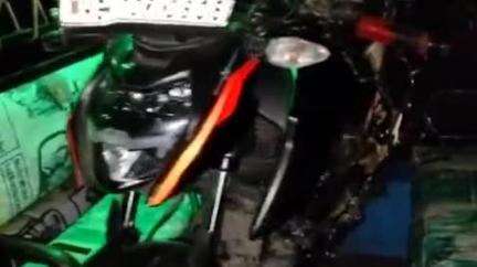 আলিপুরদুয়ার ২: যশোডাঙ্গা বাস স্ট্যান্ড সংলগ্ন এলাকায় বাইক দুর্ঘটনা পালিয়ে গেল বাইক চালকরা