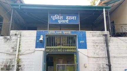 घुमारवीं: कसारु में एक गाड़ी से 24 बोतल शराब पकड़ी गई