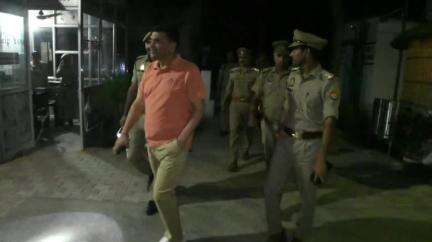 शाहाबाद: एसपी विद्यासागर मिश्र ने थाना खजुरिया का औचक निरीक्षण किया, व्यवस्थाओं को बेहतर बनाने के दिए निर्देश