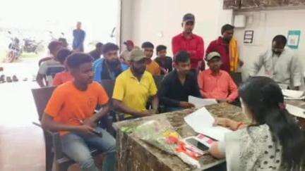 चितरपुर: गोला में विधायक ने जनता की समस्याएं सुनी, समाधान का दिया आश्वासन