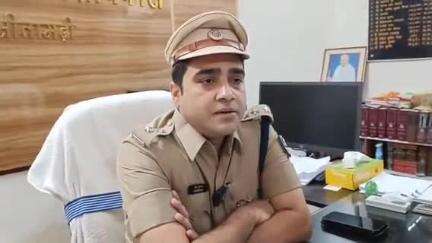 मेजरगंज: मलिनिया गांव से पुलिस ने बीयर और शराब के साथ एक तस्कर को गिरफ्तार किया