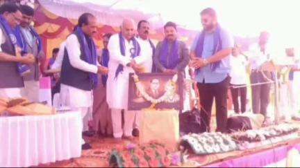 ನಿಡಗುಂದಿ: ನಿಡಗುಂದಿಯಲ್ಲಿ ಉಚಿತ ಸಾಮೂಹಿಕ ವಿವಾಹ ಕಾರ್ಯಕ್ರಮದಲ್ಲಿ ಪಾಲ್ಗೊಂಡ ಸಚಿವ ಶಿವಾನಂದ ಪಾಟೀಲ