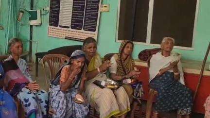 लालबर्रा: मदर्स डे पर वृद्धाश्रम की माताओं को याद आईं संताने, प्रताड़ना से तंग आकर आई हैं वृद्धाश्रम