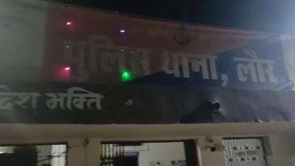 मऊगंज: लौर थाना क्षेत्र के टिकुरी पिपरी गांव निवासी सत्यम तिवारी के साथ मारपीट, थाने में दर्ज हुई रिपोर्ट