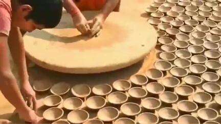 मेजा: #jansamsya मेजा में माटी कला बोर्ड से जुड़े कामगारों को नहीं मिल रहा सरकारी योजनाओं का लाभ।