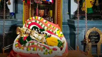 திண்டுக்கல் கிழக்கு: மலைக்கோட்டை அடிவாரம் பத்ரகாளி அம்மன் ஊஞ்சல் உற்சவம்