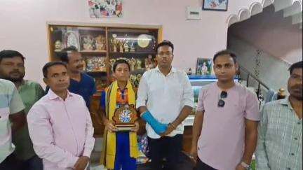 দুবরাজপুর: অম্বর রায় টুর্নামেন্টে চ্যাম্পিয়ন মোহন বাগান, সুবর্ণ দে-র ব্যাটে গর্বিত দুবরাজপুর