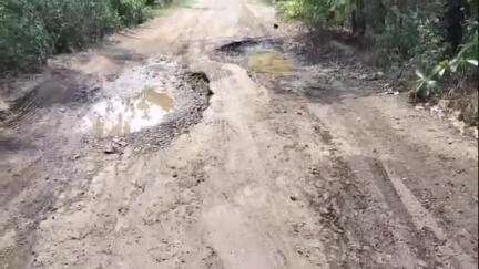 কাশীপুর: লাড়া মোড় থেকে দরিয়াকাটা পর্যন্ত ১৪ কিমি বেহাল রাস্তা,প্রশাসনের কাছে রাস্তা মেরামত করার অনুরোধ গ্রামবাসীদের #jansamasya
