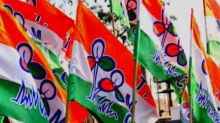 বহরমপুর: তৃণমূল আগ্নেয়াস্ত্র বোমা ছাড়া বাড়ি থেকে বেড়াতে পারবে না, বহরমপুরে তৃণমূলকে কটাক্ষ BJP-র
