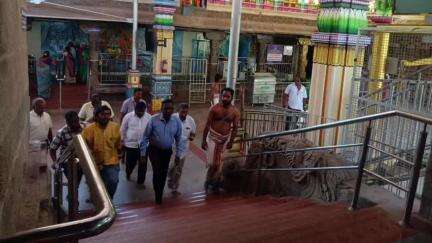 திண்டுக்கல் மேற்கு: தாடிக்கொம்பு சௌந்தரராஜ பெருமாள் திருக்கோயில் சிற்பங்களை UNESCO அங்கீகாரத்திற்காக இந்து சமய அறநிலைய துறை செயலாளர் ஆய்வு