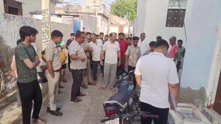चिड़ावा: शहर के वार्ड 17 में अज्ञात हमलावरों ने सो रहे व्यक्ति पर किए ताबड़तोड़ वार, गंभीर रूप से घायल व्यक्ति ने तोड़ा दम