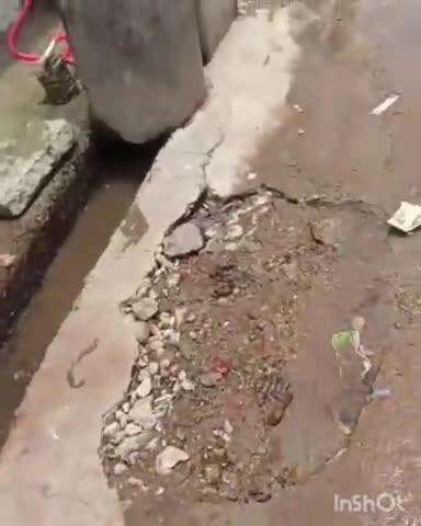 મોડાસા: કસ્બા વિસ્તારમાં પાણીની પાઈપલાઈન લિકેજ થતાં ગટરના પાણી ભળ્યા, જાગૃત નાગરિકે રોષ વ્યક્ત કરી વીડિયો વાઇરલ કર્યો#Jansamasya