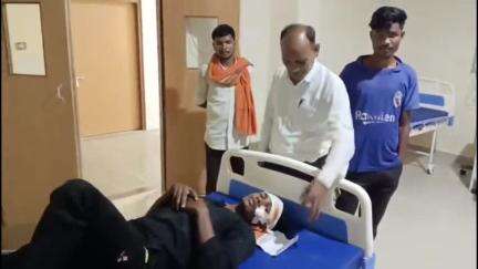 रंका: रंका चिनिया मुख्यपथ पर बाइक और बोलेरो की टक्कर में एक ग्रामीण घायल