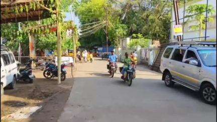 பரமக்குடி: தாலுகா அலுவலகம் அருகே அன்னதானம் வாங்கிய பெண்ணிடம் 31 சவரன் தங்க நகை பறிப்பு