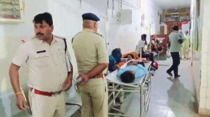 रीठी: पटोहा के साक्षी ढाबा के पास अज्ञात वाहन की टक्कर से बाइक सवार युवक की मौत, एक घायल