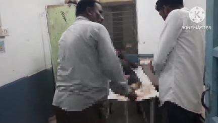 हटा: गैसाबाद थाना क्षेत्र के सराफ चोपरा गांव के पास अज्ञात ट्रक की टक्कर से पैदल जा रहे युवक की मौत