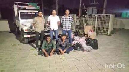 ખેરગામ: એલસીબી પોલીસે ખેરગામના જામનપાડા ખાતેથી ભારતીય બનાવટ વિદેશી દારૂની દારૂની વિસ્કીને બાટલો સાથે બે આરોપીઓને ઝડપી પાડી