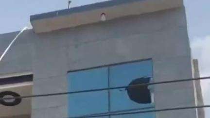 हिसार: हांसी में दो गुटों के बीच झड़प, सरपंच की कार जलाई गई, घरों में तोड़फोड़, 4 लोग घायल; चुनावी रंजिश का मामला