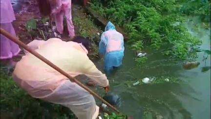খোয়াই: খোয়াই শহরে বৃষ্টির ফলে জল যাতে না জমে তার জন্য বিশেষভাবে তৎপরতা লক্ষ্য করা গেল খোয়াই পুর পরিষদের
