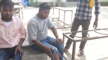 अंबाह: बड़फरा गांव में तेज रफ्तार ट्रैक्टर की टक्कर से युवक घायल