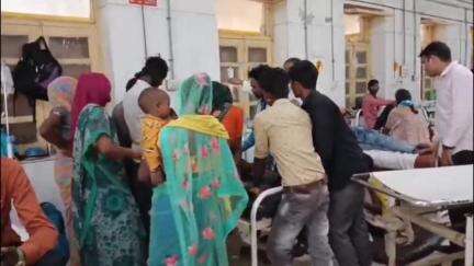 महतैन मोड़ में ट्रैक्टर-बाइक की टक्कर, तीन घायल, एक को रीवा मेडिकल रेफर