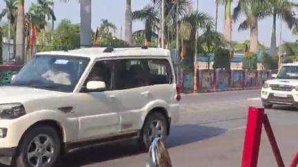 🛑वाराणसी:-2 दिवसीय दौरे पर पहुंचे सीएम योगी,पुलिस लाइन में बीजेपी पदाधिकारियों का किया स्वागत।
#yogi #news