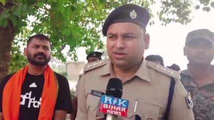 पारू: भीखनपुरा में सड़क किनारे युवक का शव मिला, एसडीपीओ ने बताया, प्रथमदृष्टया एक्सीडेंट