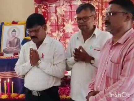 ಹುಮ್ನಾಬಾದ್: ಪಟ್ಟಣದ ಬಸ್ ಡಿಪೋದಲ್ಲಿ ಬೋಧಿ ಸತ್ವ ಗೌತಮ ಬುದ್ಧರ ಜಯಂತಿ ಆಚರಣೆ